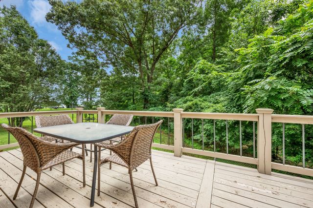 830 Hadley Rd, Clarksville, TN 37042