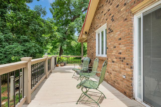 830 Hadley Rd, Clarksville, TN 37042