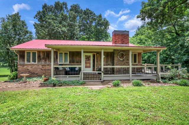 830 Hadley Rd, Clarksville, TN 37042
