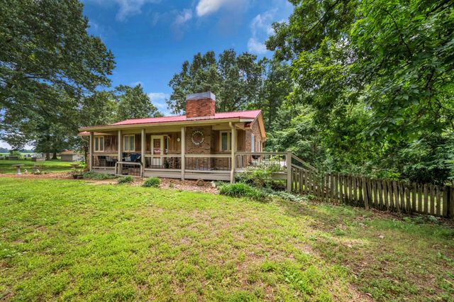 830 Hadley Rd, Clarksville, TN 37042