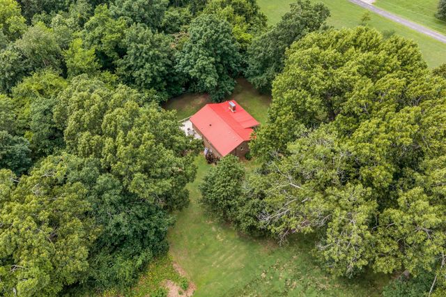 830 Hadley Rd, Clarksville, TN 37042