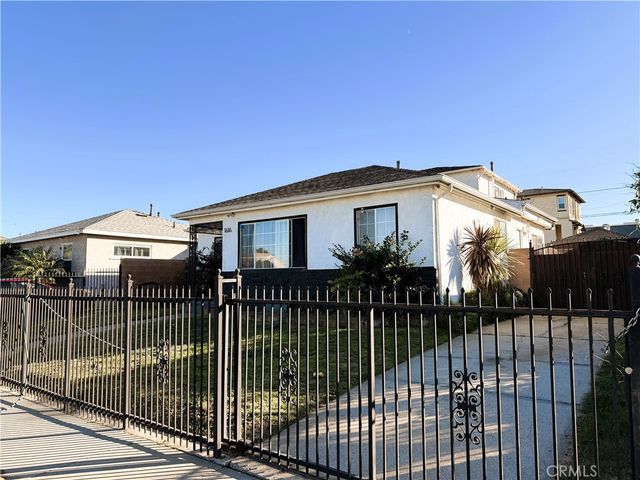 1616 W Palmer, Compton, CA 90220