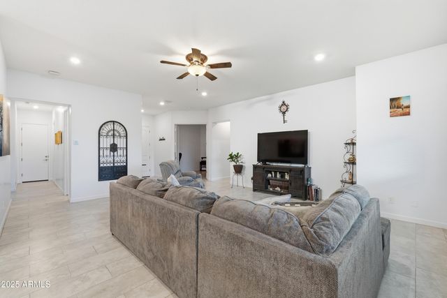 21659 E WAVERLY Drive, Queen Creek, AZ 85142