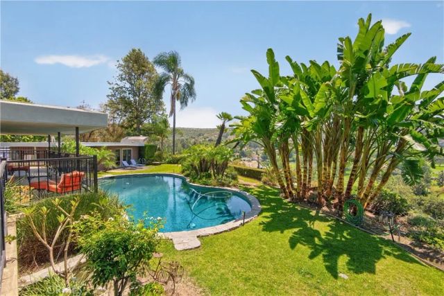 2904 Far View, West Covina, CA 91791