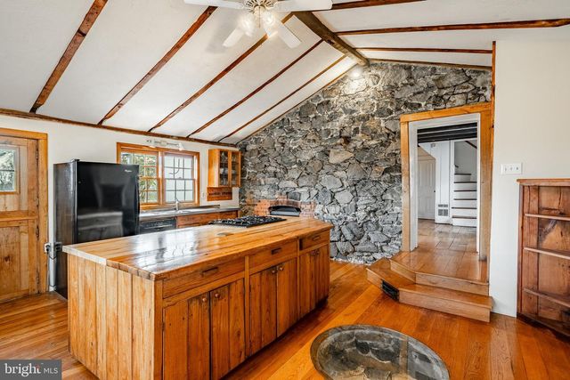 329 IVY MILLS RD, Glen Mills, PA 19342