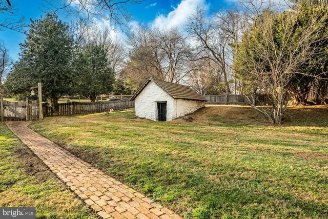 329 IVY MILLS RD, Glen Mills, PA 19342