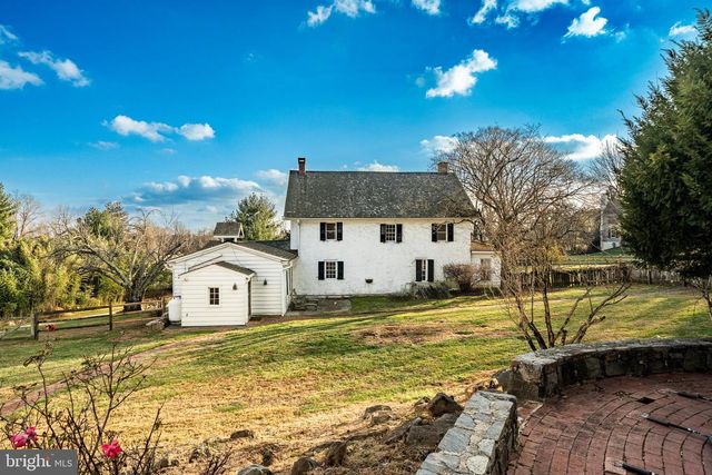 329 IVY MILLS RD, Glen Mills, PA 19342