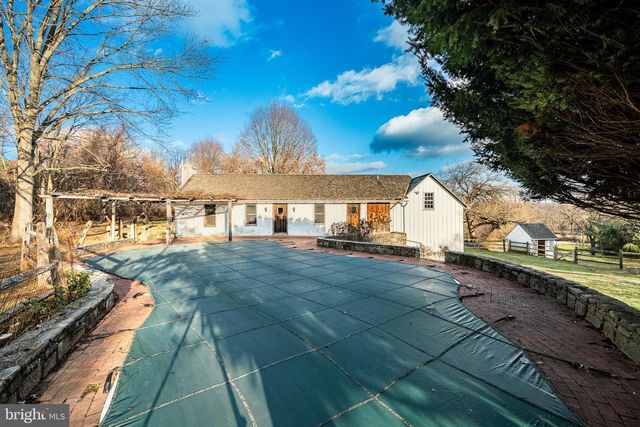 329 IVY MILLS RD, Glen Mills, PA 19342