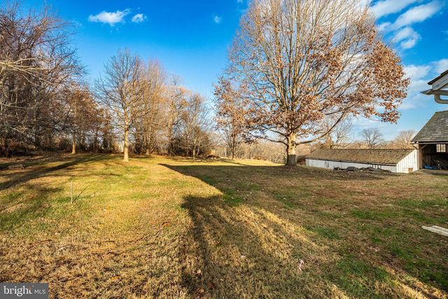 329 IVY MILLS RD, Glen Mills, PA 19342