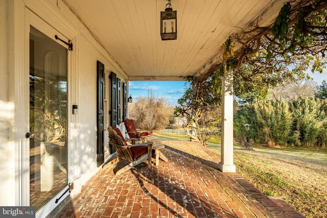 329 IVY MILLS RD, Glen Mills, PA 19342