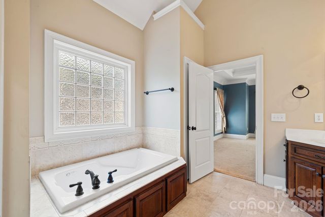 8933 Vickery Lane, Harrisburg, NC 28075