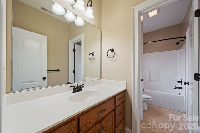 8933 Vickery Lane, Harrisburg, NC 28075