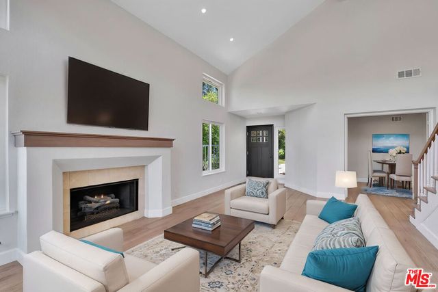 24701 Calle Conejo, Calabasas, CA 91302