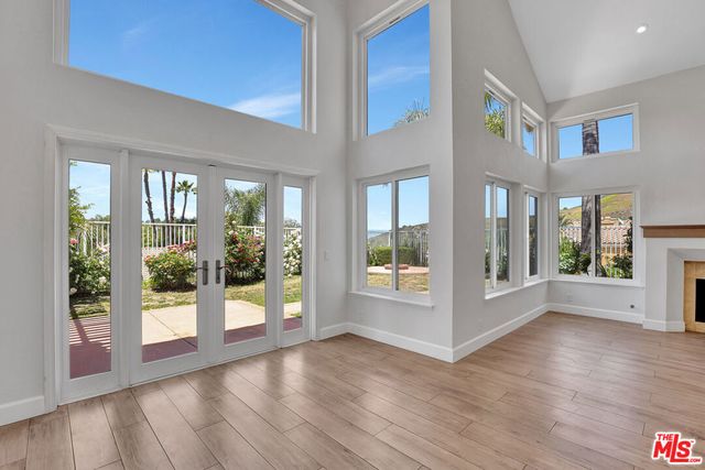 24701 Calle Conejo, Calabasas, CA 91302