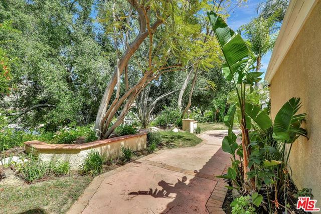 24701 Calle Conejo, Calabasas, CA 91302