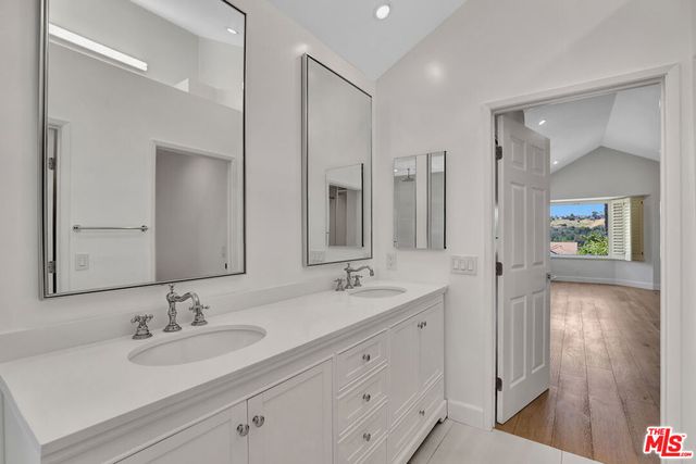 24701 Calle Conejo, Calabasas, CA 91302