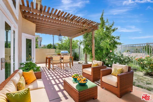 24701 Calle Conejo, Calabasas, CA 91302