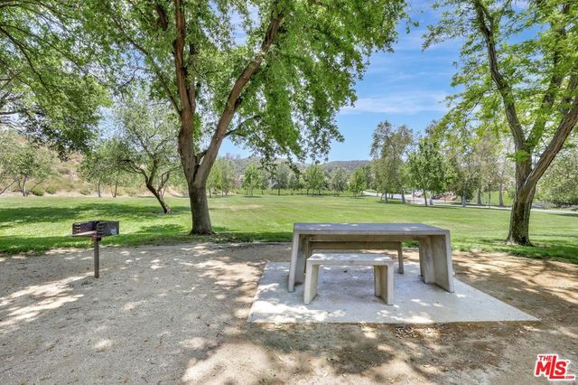 24701 Calle Conejo, Calabasas, CA 91302