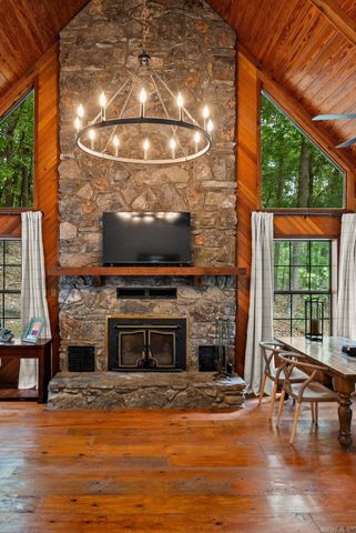 5400 Squirrel Road, Alexander, AR 72002