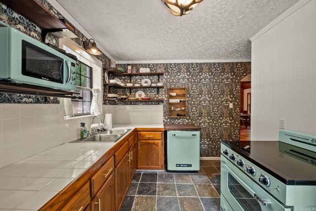 5400 Squirrel Road, Alexander, AR 72002