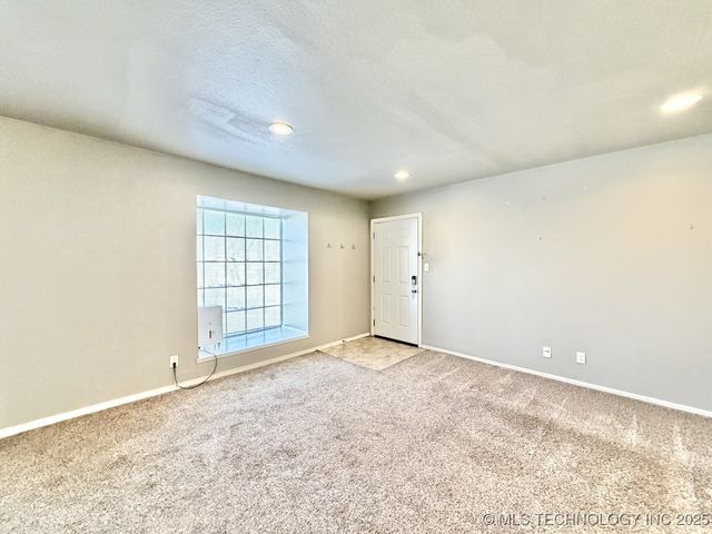 4666 E 68th Street 293, Tulsa, OK 74136