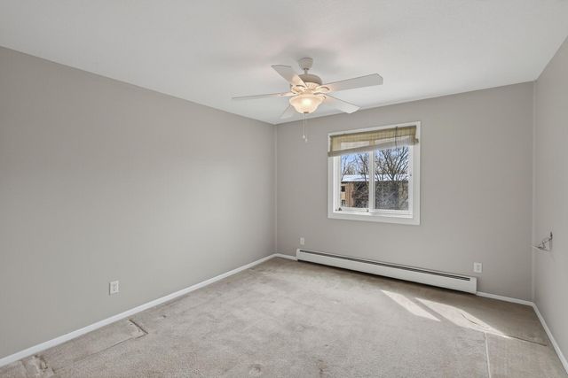 2690 Oxford Street N 239, Roseville, MN 55113