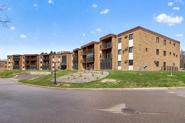 2690 Oxford Street N 239, Roseville, MN 55113