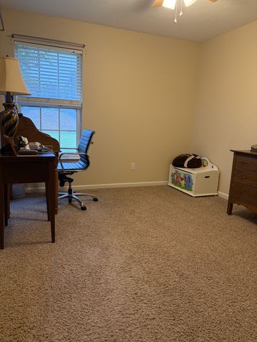 419 W Hester Rd, Cottontown, TN 37048