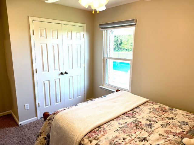 419 W Hester Rd, Cottontown, TN 37048