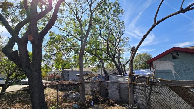 1468 E 107th, Los Angeles, CA 90002