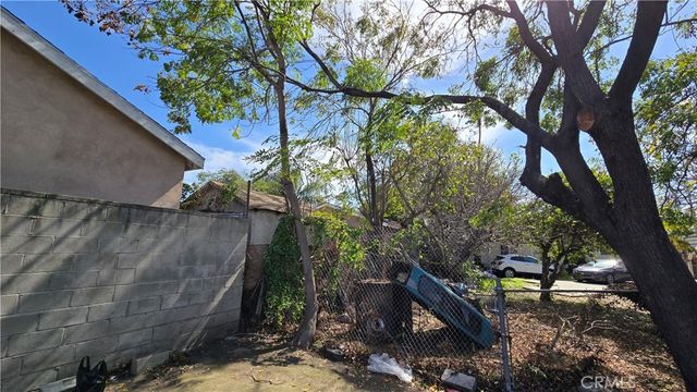 1468 E 107th, Los Angeles, CA 90002