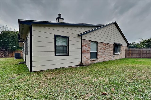 19902 Pinefield Court, Humble, TX 77338