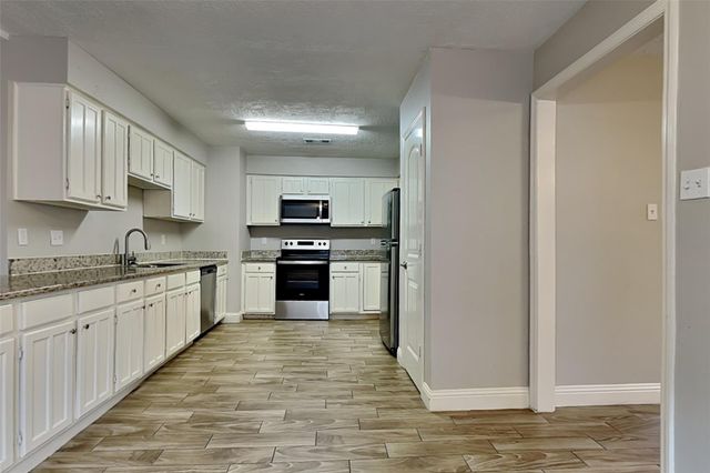 19902 Pinefield Court, Humble, TX 77338