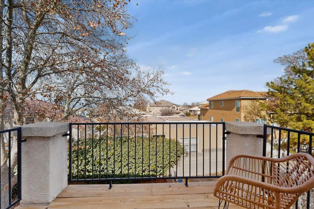 11409 Pine Top Lane NE, Albuquerque, NM 87111