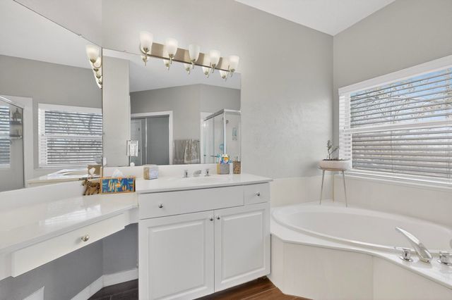 11409 Pine Top Lane NE, Albuquerque, NM 87111