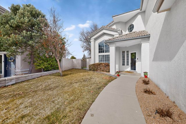 11409 Pine Top Lane NE, Albuquerque, NM 87111