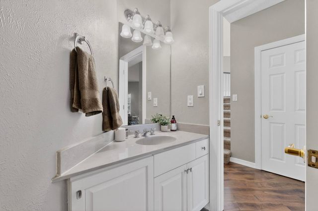 11409 Pine Top Lane NE, Albuquerque, NM 87111