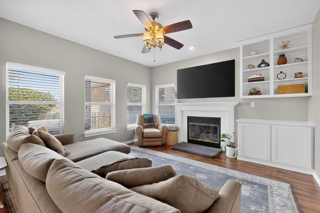 11409 Pine Top Lane NE, Albuquerque, NM 87111