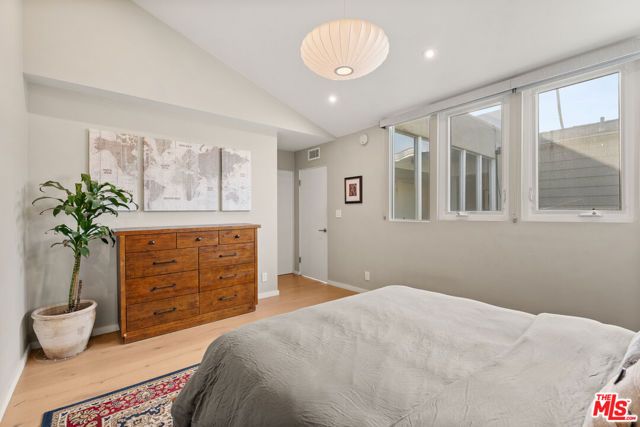 1930 Idaho Avenue 3, Santa Monica, CA 90403