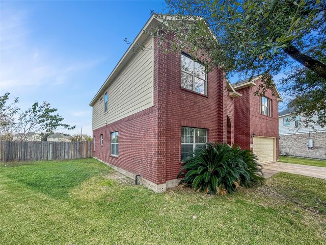 4534 Knights Court, Baytown, TX 77521