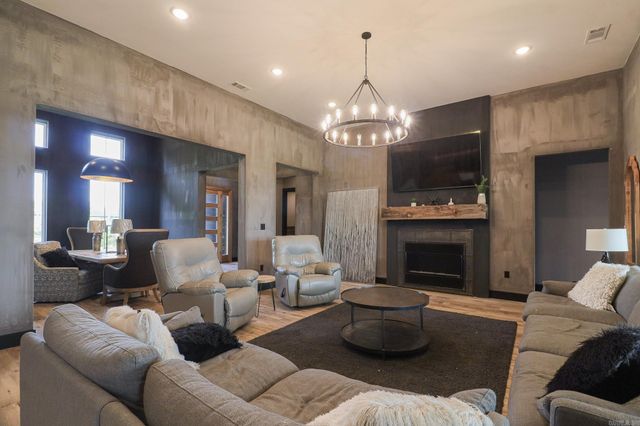 472 County Road 149, Jonesboro, AR 72404