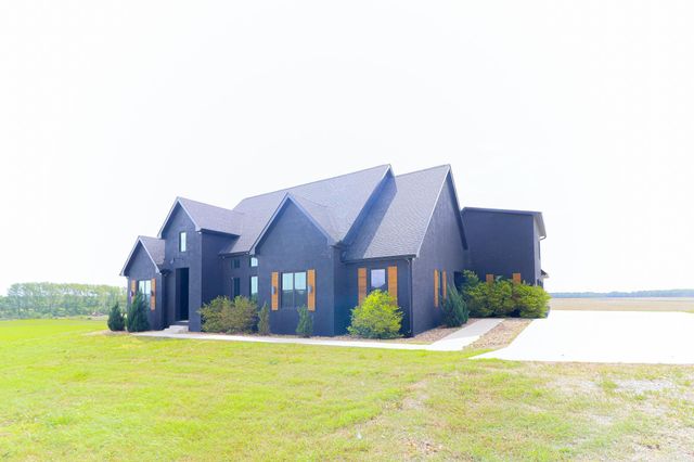 472 County Road 149, Jonesboro, AR 72404