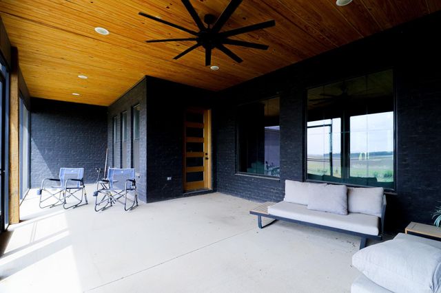 472 County Road 149, Jonesboro, AR 72404
