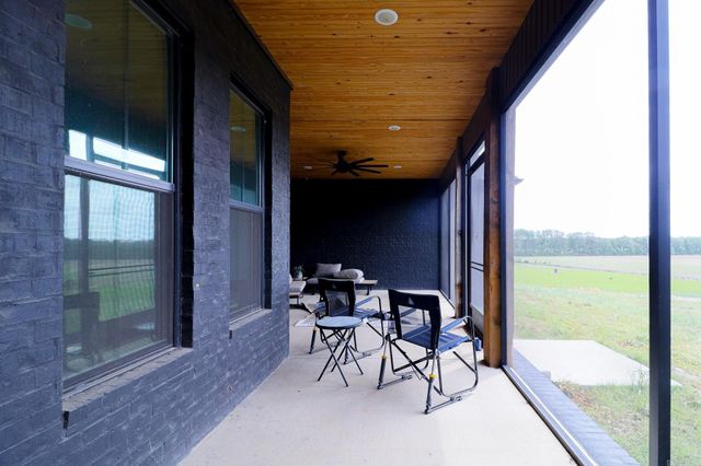 472 County Road 149, Jonesboro, AR 72404