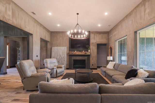 472 County Road 149, Jonesboro, AR 72404