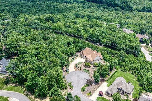 61 Bluff View Ct, Crossville, TN 38558