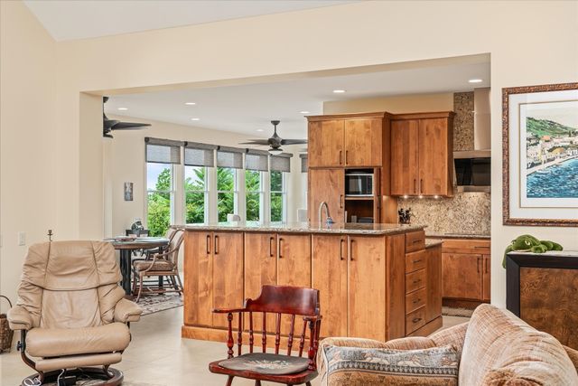 61 Bluff View Ct, Crossville, TN 38558