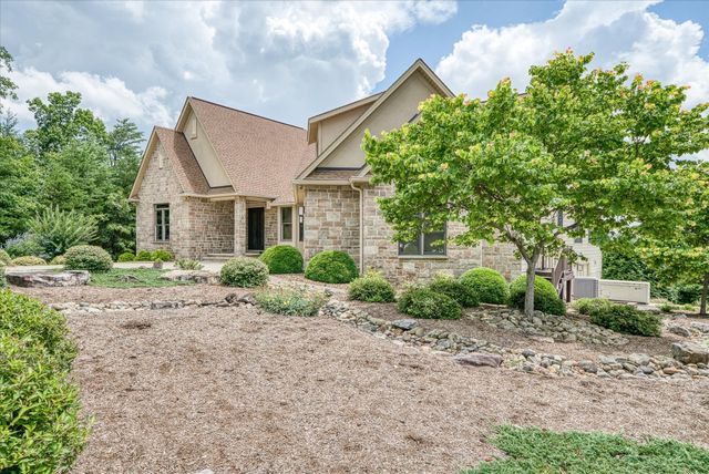 61 Bluff View Ct, Crossville, TN 38558