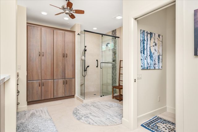 61 Bluff View Ct, Crossville, TN 38558