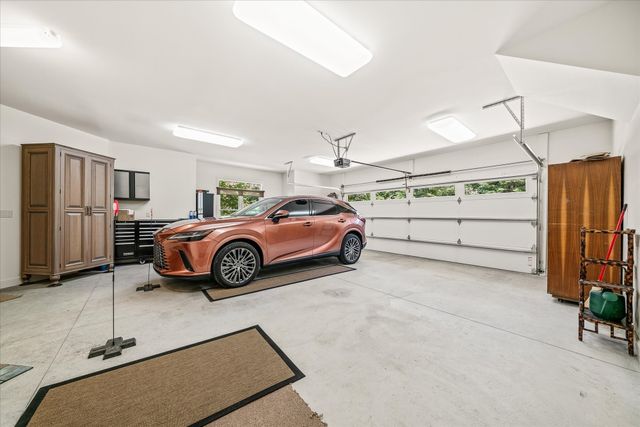 61 Bluff View Ct, Crossville, TN 38558